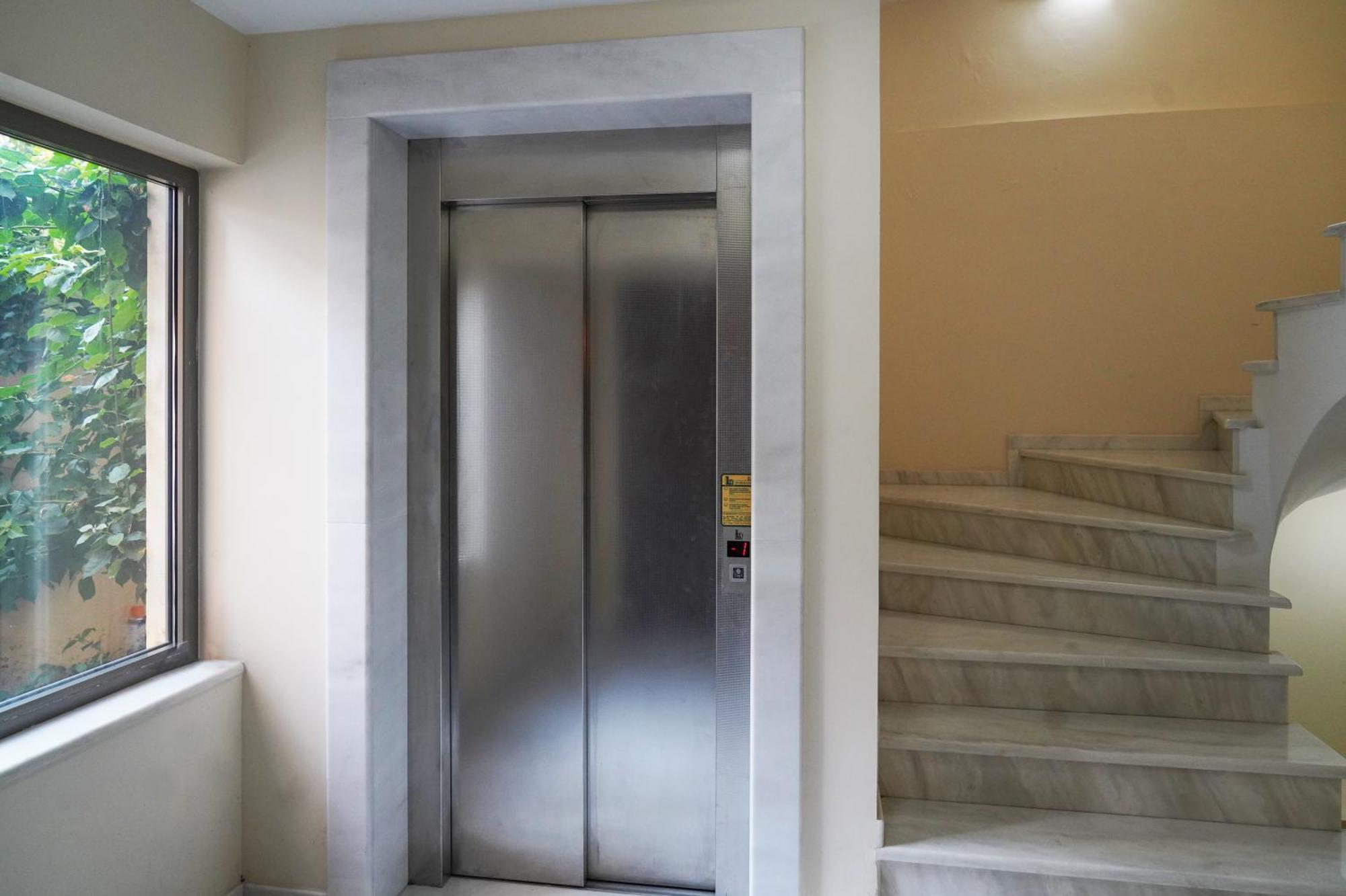 Apartament Aeri - At Nea Chora W. Parking Included *